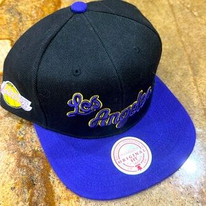 Mens Mitchell & Ness Lakers SnapBack hat new SHOWTIME